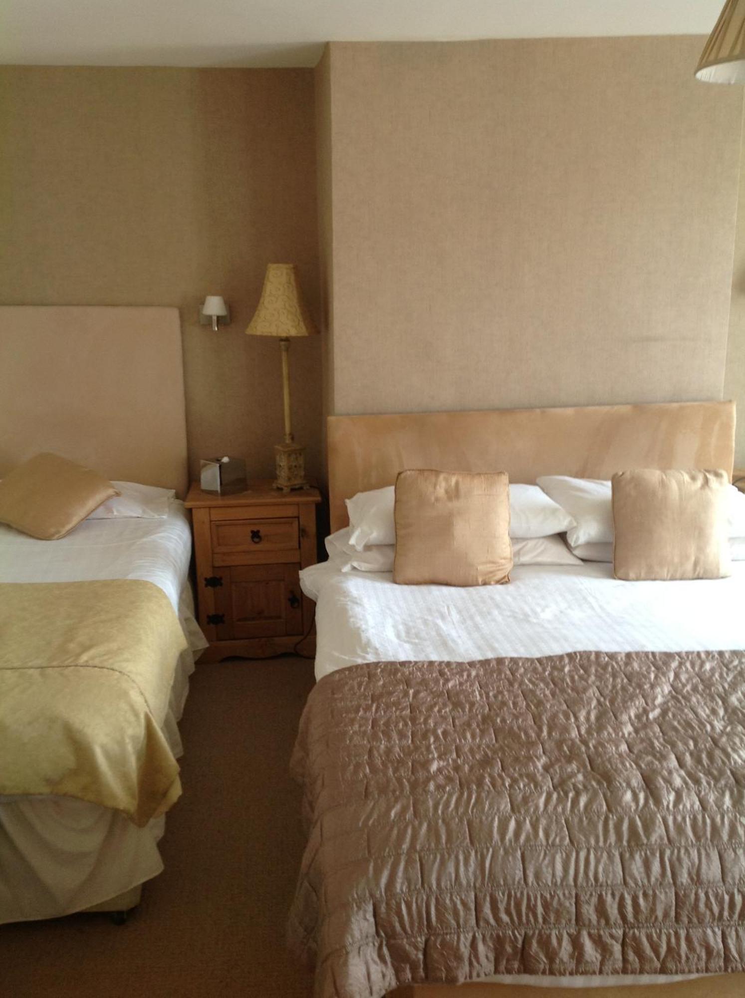 Alston House Hotel חדר תמונה